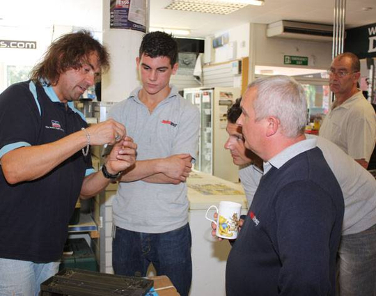 angling_direct_10_1.jpg_cap