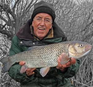 feb11_bob_roberts_chub.jpg_cap feb11_bob_roberts_chub.jpg_cap